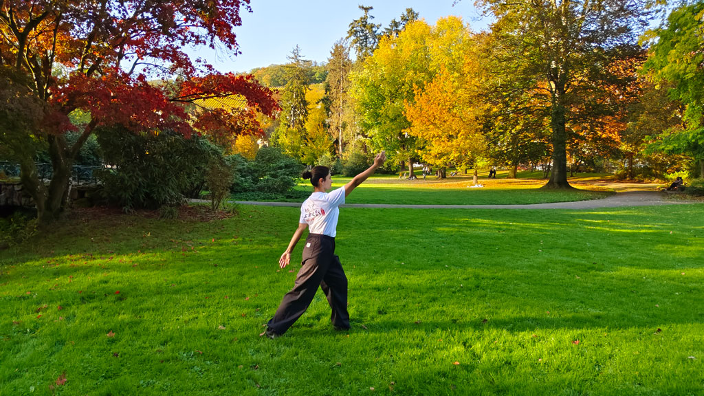 ato Daoyin – Medizinisches Qigong mit Adriana Shaw